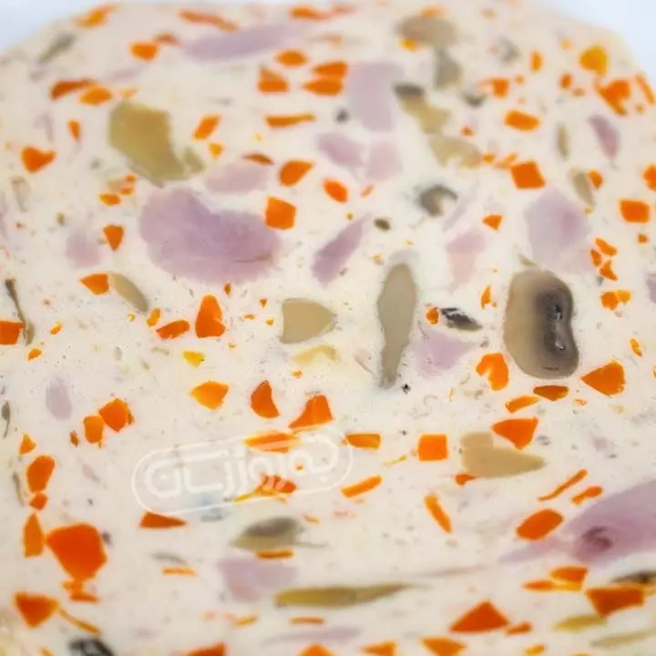 کالباس قارچ ومرغ گوشت آوران